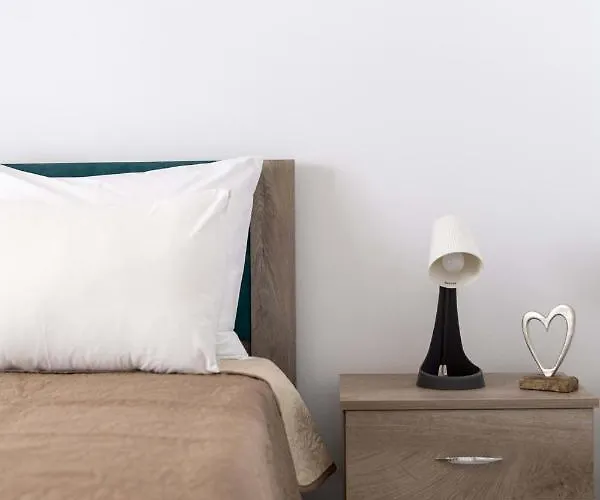 Parian Charming 3bedroom * פארוס