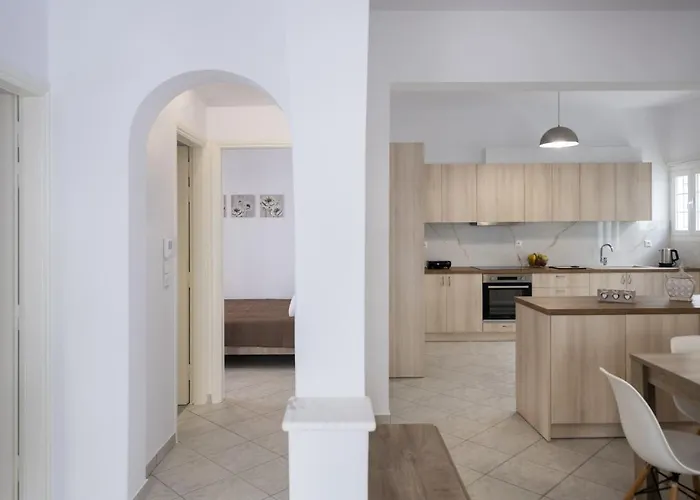 Parian Charming 3bedroom דירה