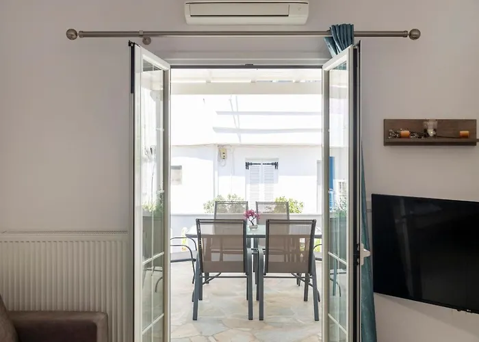 דירה Parian Charming 3bedroom
