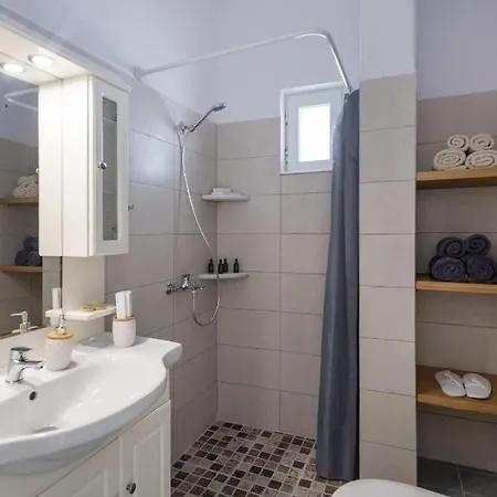 Parian Charming 3bedroom Apartament *